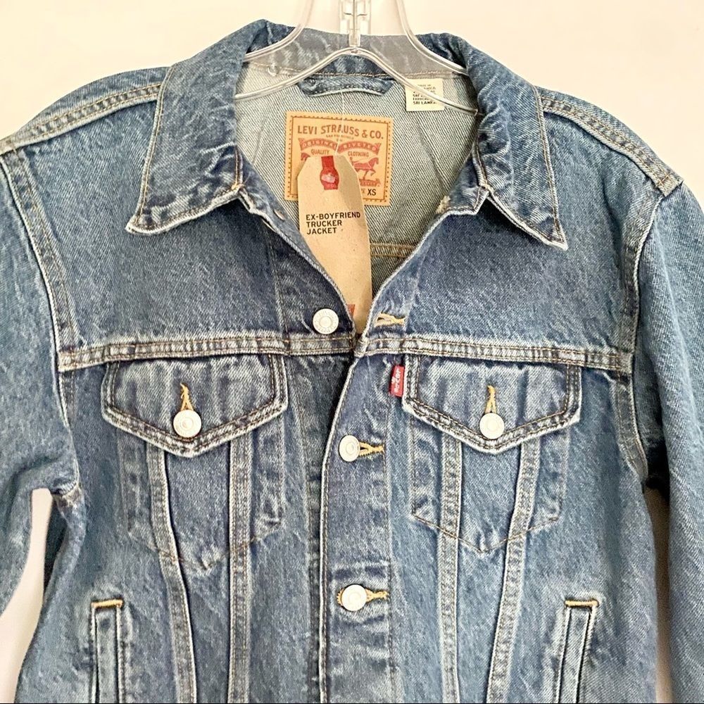 NWT Levi's Ex-Boyfriend Trucker Jean Jacket - Picture 11 of 16